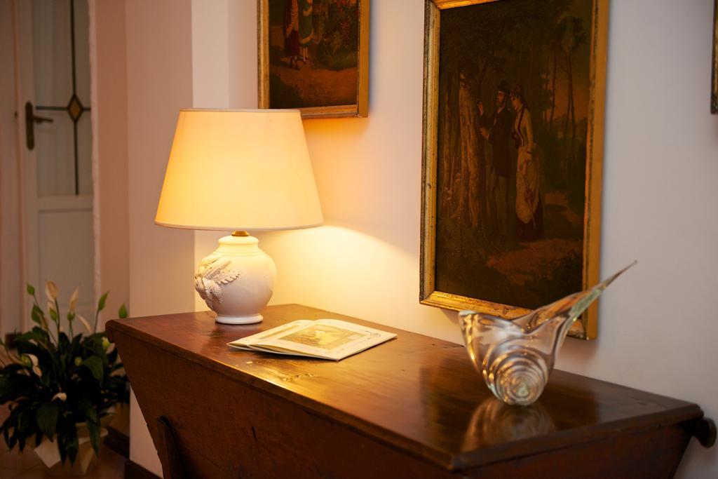 Romantic Hotel & Restaurant Villa Cheta Elite ماراتييا المظهر الخارجي الصورة