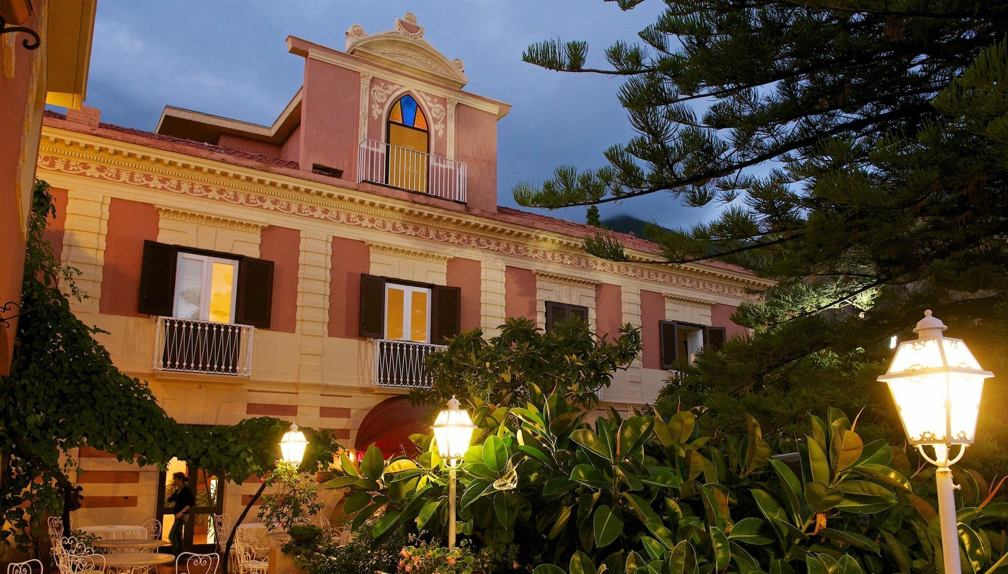 Romantic Hotel & Restaurant Villa Cheta Elite ماراتييا المظهر الخارجي الصورة